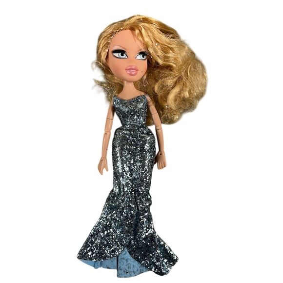 Bratz The Movie Cloe Doll with Glitter Dress 12" Fashion Toy - Picture 1 of 2